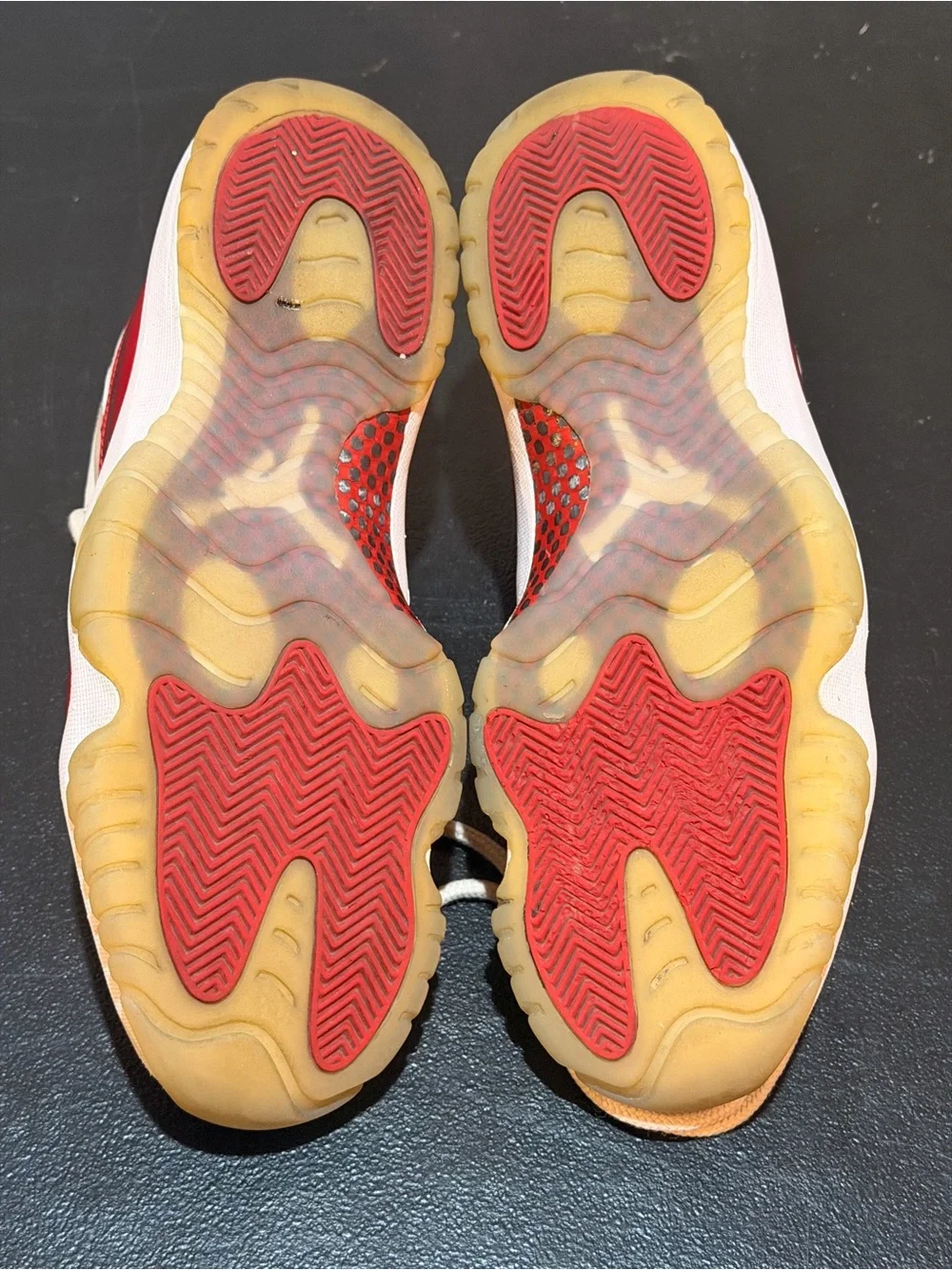 Air Jordan 11 Retro “Cherry”